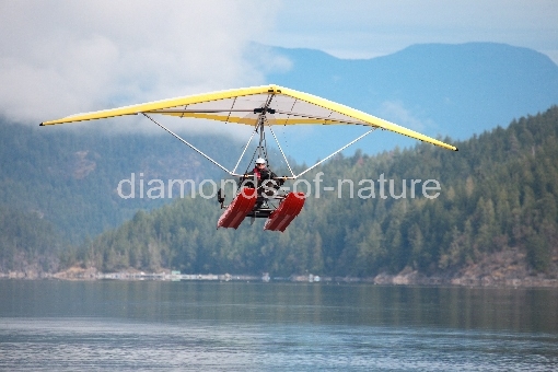 Ultraleichtflugzeuge - Motorisierter Hängegleiter / Ultralight aviation - Powered hang glider